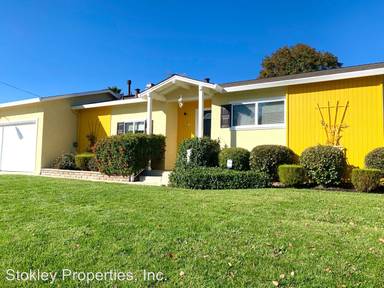 Main picture of 1699 Baywood Dr