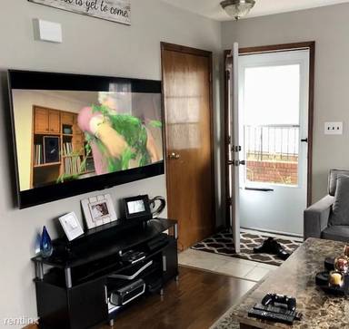 Main picture of 5805 Hylan Blvd