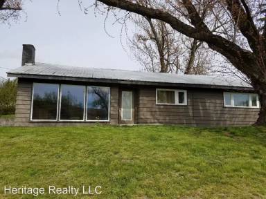 Main picture of 565 NW Albion Dr