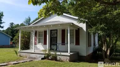 Main picture of 1702 Dillon Rd