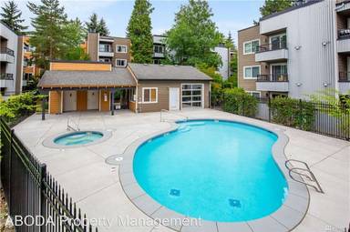 Main picture of 740 Kirkland Cir