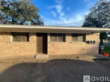 Main picture of 1625 Columbus Ave