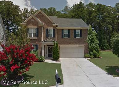 Main picture of 345 Revolution Dr