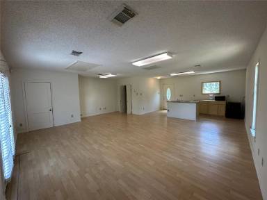 Main picture of 30302 Second St