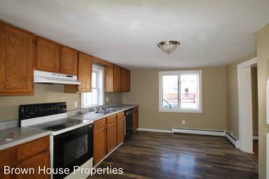 Main picture of 134 Carver St