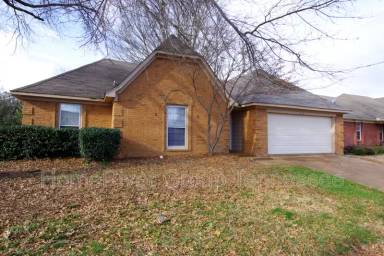 Main picture of 1303 Creeks Edge Dr