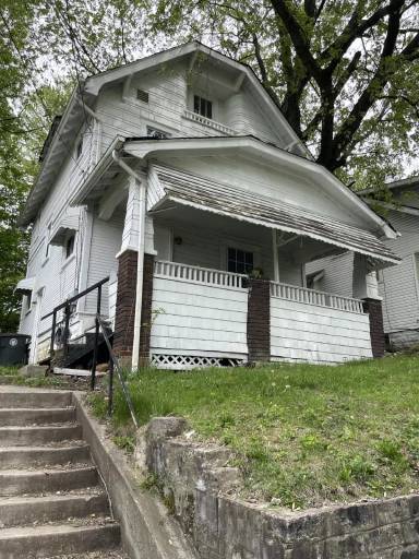 Main picture of 319 Lease St