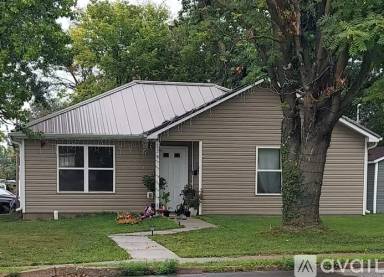 Main picture of 522 W Breckenridge St