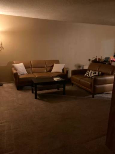 Main picture of 8640 Petit Ave