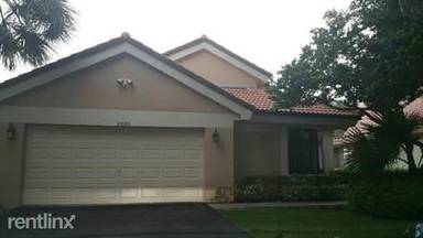 Main picture of 9380 NW 18th Dr