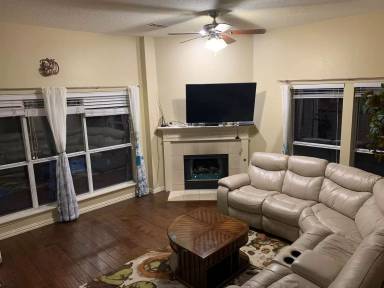 Main picture of 706 Cheshire Dr
