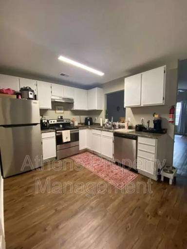 Main picture of 107 Cameron Ct