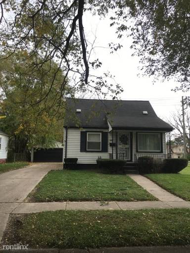 Main picture of 3425 Moore St