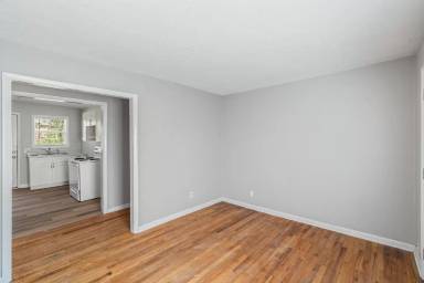 Main picture of 3811 Fairmont Blvd