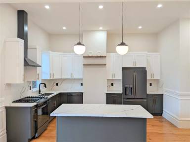 Main picture of 1815 McAllister St