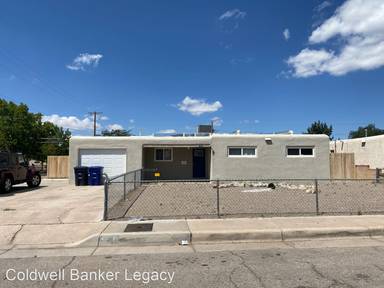 Main picture of 401 San Pablo St NE