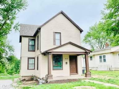 Main picture of 510 S Cedar Ave