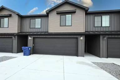Main picture of 525 N 4th St