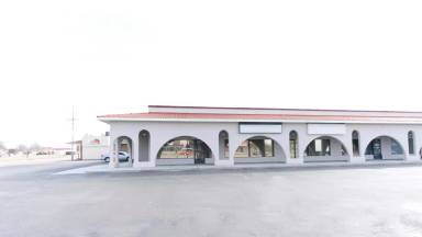 Main picture of 3307 W Capital Ave