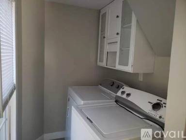 Main picture of 41 Lovely St