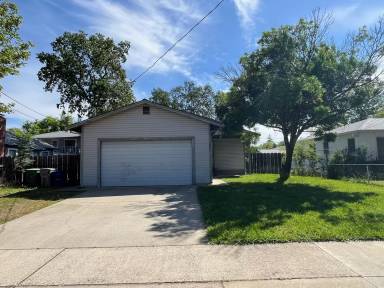 Main picture of 1823 Continental St