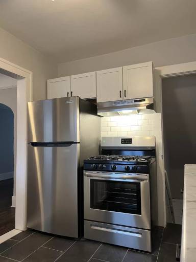 Main picture of 107 W Rundell St