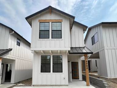 Main picture of 9906 NE 46th Ct