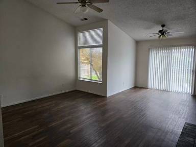 Main picture of 3447 S Heritage St
