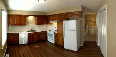 Main picture of 1417 E 123rd Ter