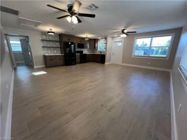 Main picture of 787 104th Ave N