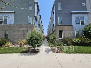 Main picture of 868 Kalamath St