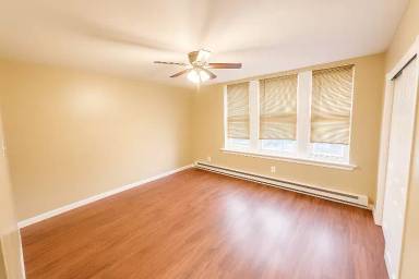 Main picture of 1120 S 52nd St