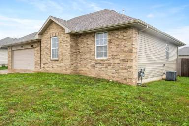 Main picture of 4011 N Thistle Dr