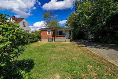 Main picture of 1521 Bluegrass Ave