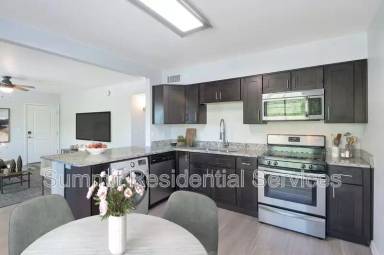 Main picture of 814 E 9th St