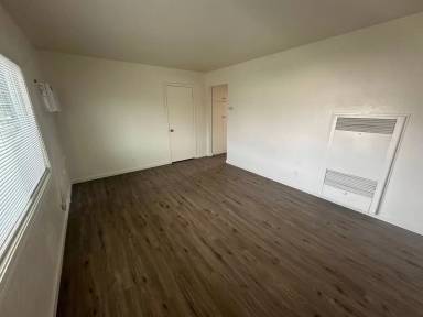Main picture of 5026 Thurman Way
