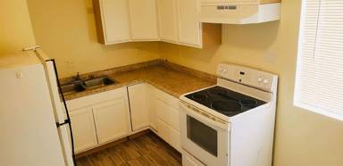 Main picture of 544 Palomas Dr SE