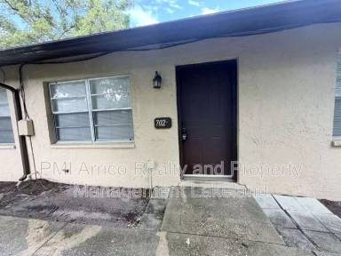 Main picture of 702 W Park St