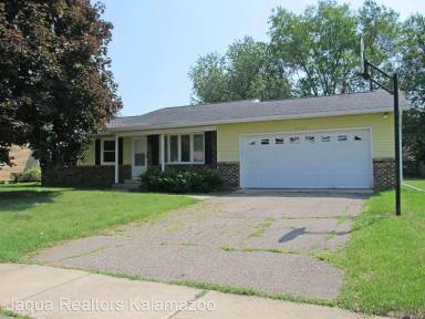 Main picture of 5725 Newhaven Dr