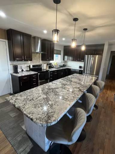 Main picture of 355 Gray St