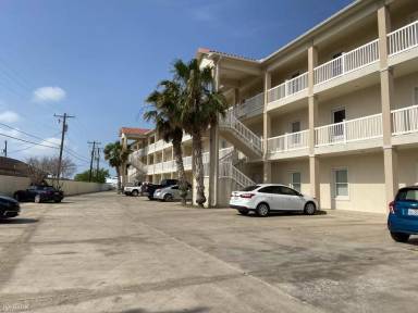 Main picture of 1506 State Highway 100