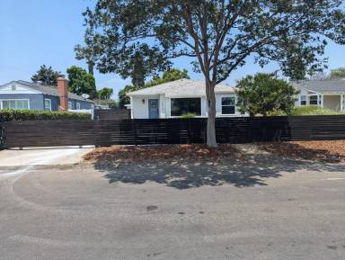 Main picture of 14413 Collins St