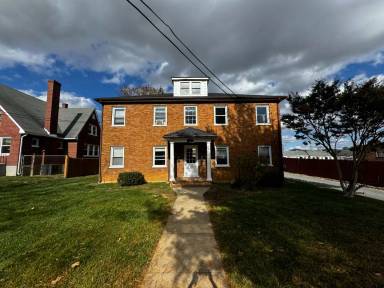 Main picture of 1325 W Main St