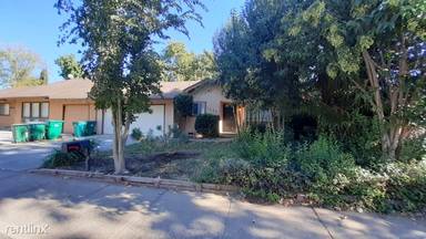 Main picture of 3030 Monticello Ln