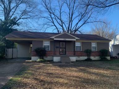 Main picture of 1703 Cornelia Ln