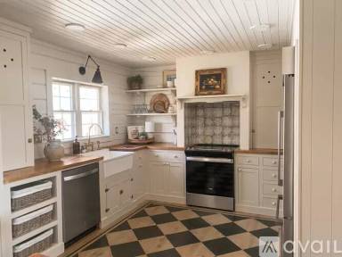 Main picture of 150 Blue Sky Ln
