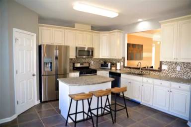Main picture of 1800 Pinnacle Dr