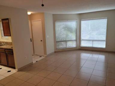 Main picture of 4322 Lakeway Dr