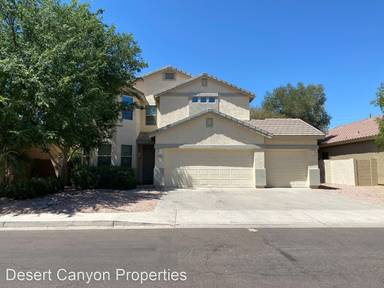 Main picture of 2630 E Augusta Ave