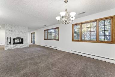 Main picture of 1201 W 12th St